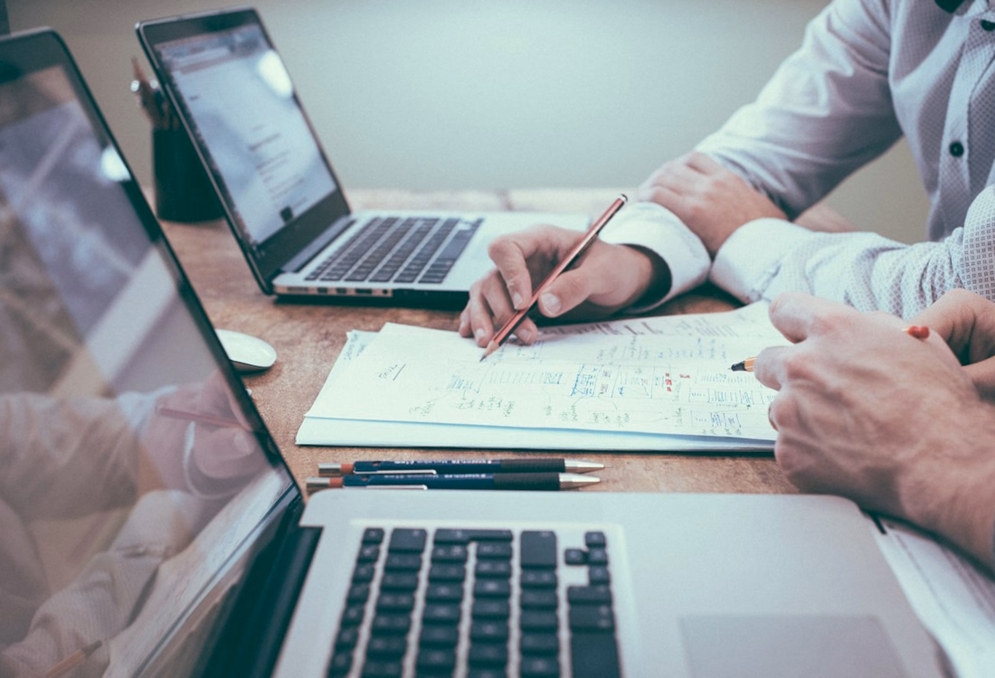 Consultoría estratégica y hoja de ruta digital para mentoría negocios digitales